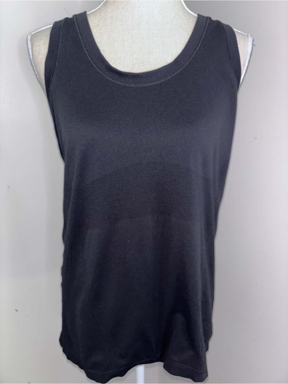 Athleta Momentum black seamless stretch racerback tank top size XL